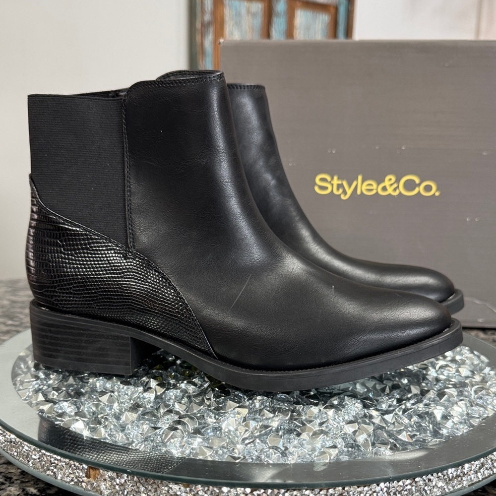 Style & Co. Edwin Black Textured Ankle Booties NEW 8